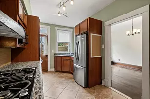 782 Loretta St, Pittsburgh, PA 15217 - Photo 10