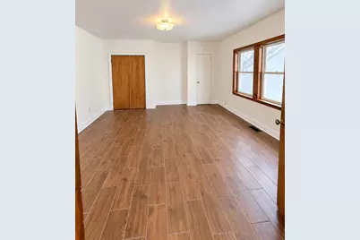 301 1/2 S 301 1/2 S Winebiddle St #2, Pittsburgh, PA 15224 - Photo 4