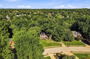 2525 Lindenwood Dr, Pittsburgh, PA 15090 - Photo 38