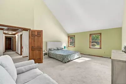 2525 Lindenwood Dr, Pittsburgh, PA 15090 - Photo 20