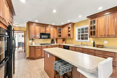 2525 Lindenwood Dr, Pittsburgh, PA 15090 - Photo 10