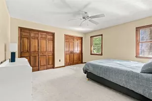 2525 Lindenwood Dr, Pittsburgh, PA 15090 - Photo 26