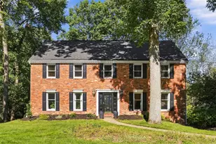 2525 Lindenwood Dr, Pittsburgh, PA 15090 - Photo 1