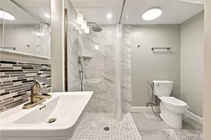 1004 Lessing St, Pittsburgh, PA 15220 - Photo 22