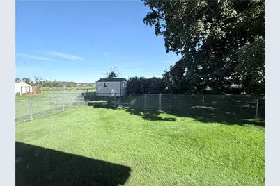 722 Courtview Dr, Hempfield Township, PA 15601 - Photo 12