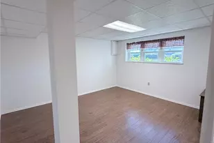 722 Courtview Dr, Hempfield Township, PA 15601 - Photo 24