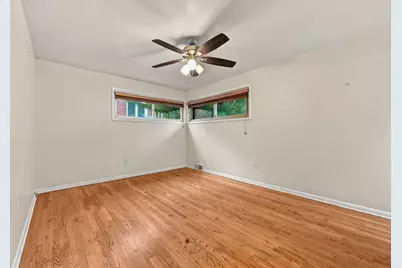 421 Kurt Drive, Pittsburgh, PA 15243 - Photo 14