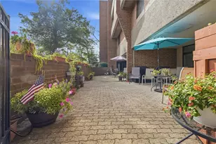 5715 Beacon St, Pittsburgh, PA 15217 - Photo 2