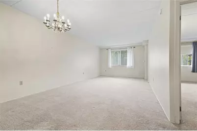 5715 Beacon St #213, Pittsburgh, PA 15217 - Photo 6