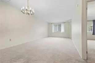 5715 Beacon St, Pittsburgh, PA 15217 - Photo 6