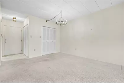 5715 Beacon St #213, Pittsburgh, PA 15217 - Photo 10