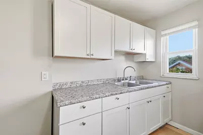 80 McKinnie Ave, McKees Rocks, PA 15136 - Photo 14