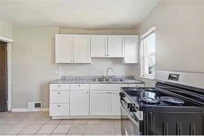 80 McKinnie Ave, McKees Rocks, PA 15136 - Photo 12