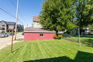 801 19th St, Ambridge, PA 15003 - Photo 6