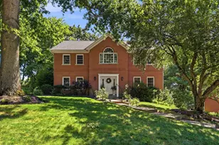 2689 Timberglen Dr, Pittsburgh, PA 15090 - Photo 1