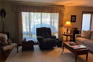 488 Toledo Dr, Lower Burrell, PA 15068 - Photo 4