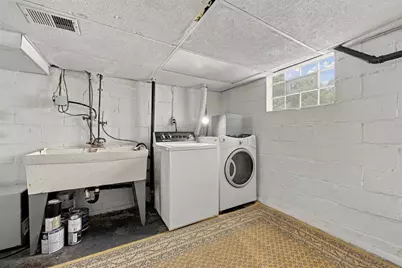 1918 Irwin St, Aliquippa, PA 15001 - Photo 26