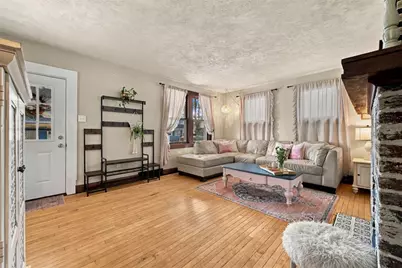 1918 Irwin St, Aliquippa, PA 15001 - Photo 6