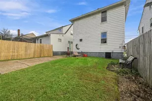 1918 Irwin St, Aliquippa, PA 15001 - Photo 30