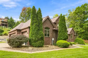 2000 Rebecca St, North Huntingdon, PA 15642 - Photo 4
