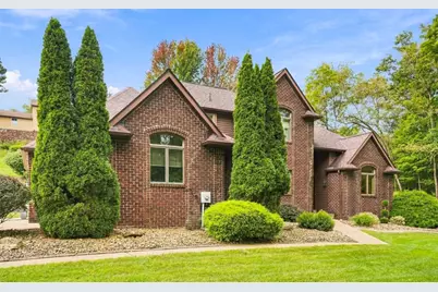 2000 Rebecca St, North Huntingdon, PA 15642 - Photo 2