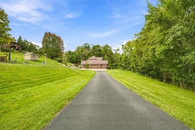 2000 Rebecca St, North Huntingdon, PA 15642 - Photo 6