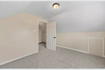 2230 Duchess Ave, West Mifflin, PA 15122 - Photo 20