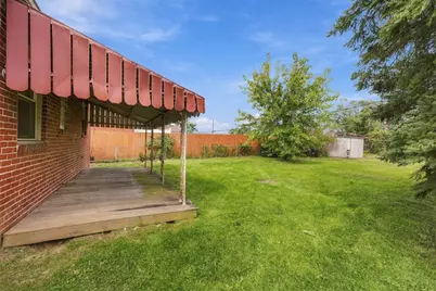 2230 Duchess Ave, West Mifflin, PA 15122 - Photo 24