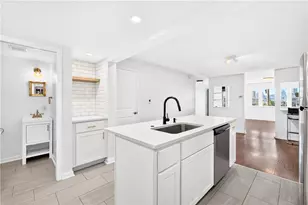 204 E Jefferson St, Pittsburgh, PA 15212 - Photo 4
