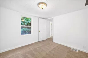 204 E Jefferson St, Pittsburgh, PA 15212 - Photo 16