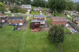 1435 Critchfield Dr, Bridgeville, PA 15017 - Photo 32