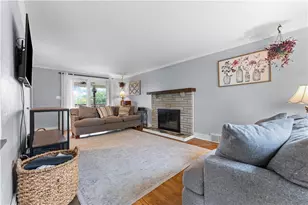 1435 Critchfield Dr, Bridgeville, PA 15017 - Photo 6