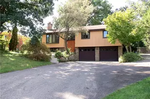 132 Orchard Dr, Peters Township, PA 15317 - Photo 1
