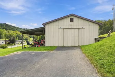 327 Sugar Run Rd, Franklin Township, PA 15370 - Photo 40