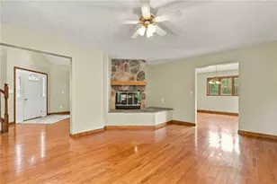 327 Sugar Run Rd, Franklin Township, PA 15370 - Photo 16