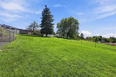 16 S Rolling Hills Ave, Hempfield Township, PA 15642 - Photo 42