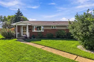 16 S Rolling Hills Ave, Hempfield Township, PA 15642 - Photo 1