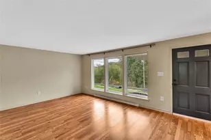 303 Pine Dr, New Stanton, PA 15672 - Photo 4