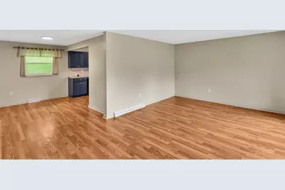 303 Pine Dr, New Stanton, PA 15672 - Photo 6