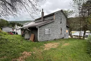 1610 Dixon Rd, Cherryhll Township-Clymer, PA 15728 - Photo 2