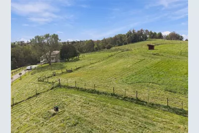327 Sugar Run Rd, Franklin Township, PA 15370 - Photo 6