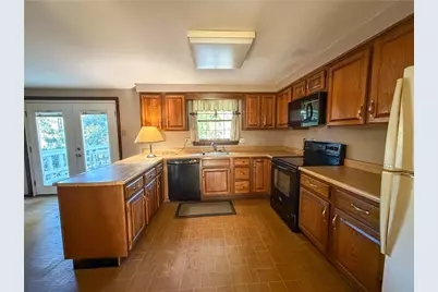 210 Courtney Pl, Pittsburgh, PA 15090 - Photo 10