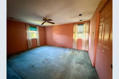 210 Courtney Pl, Pittsburgh, PA 15090 - Photo 18