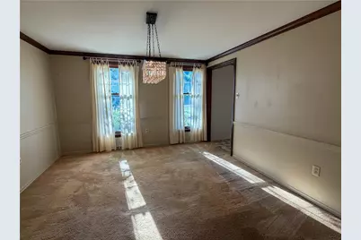 210 Courtney Pl, Pittsburgh, PA 15090 - Photo 8