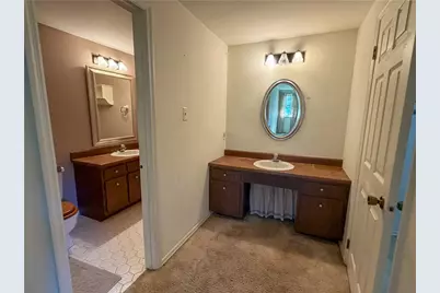 210 Courtney Pl, Pittsburgh, PA 15090 - Photo 16