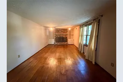 210 Courtney Pl, Pittsburgh, PA 15090 - Photo 12