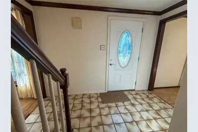 210 Courtney Pl, Pittsburgh, PA 15090 - Photo 4