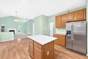 1619 Norman Dr, Pittsburgh, PA 15143 - Photo 12