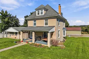 123 Freeport, Delmont, PA 15626 - Photo 2