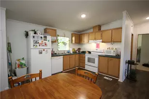122 Eagle Pointe Dr, New Eagle, PA 15067 - Photo 22